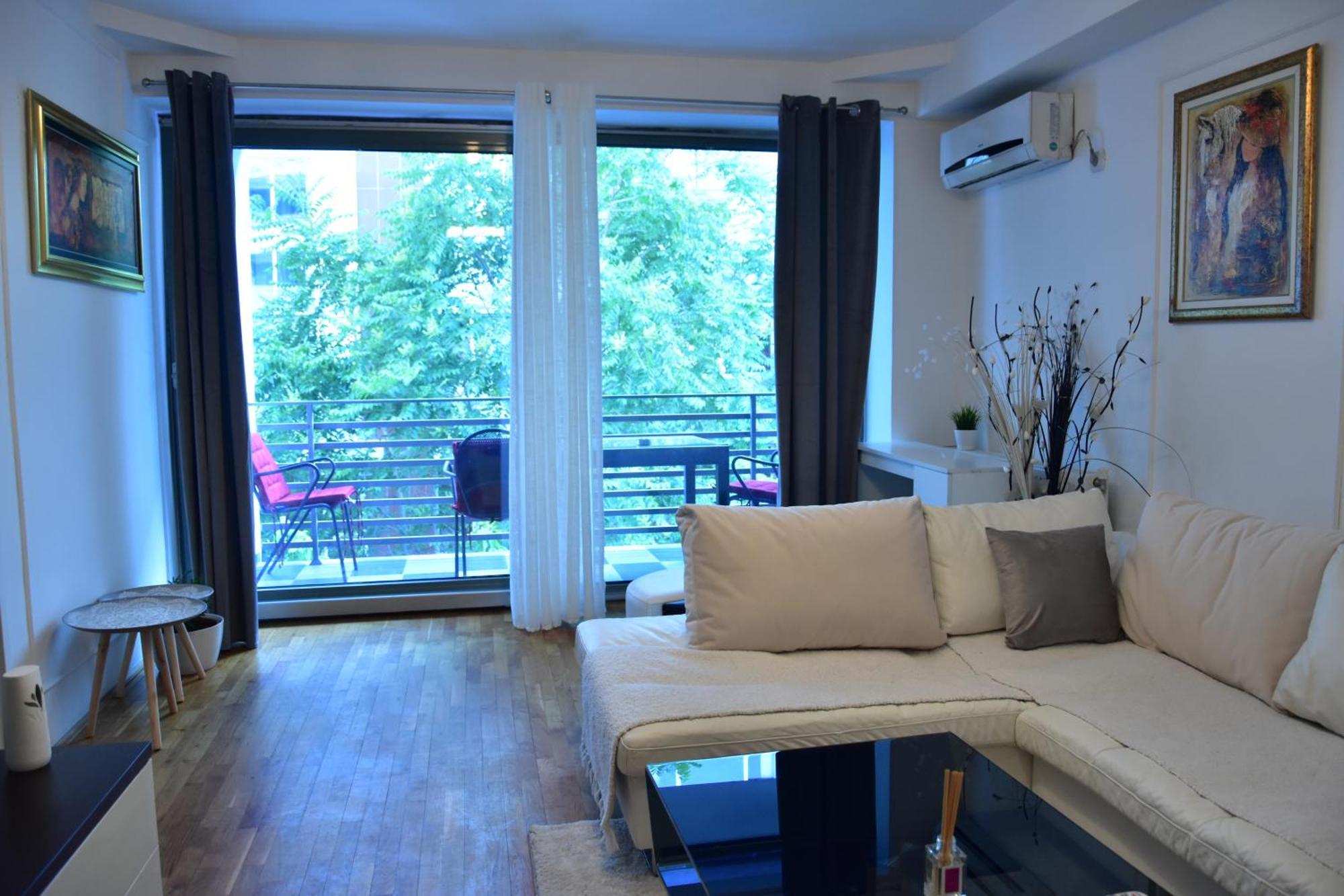 Central Elegance Apartments 斯科普里 外观 照片